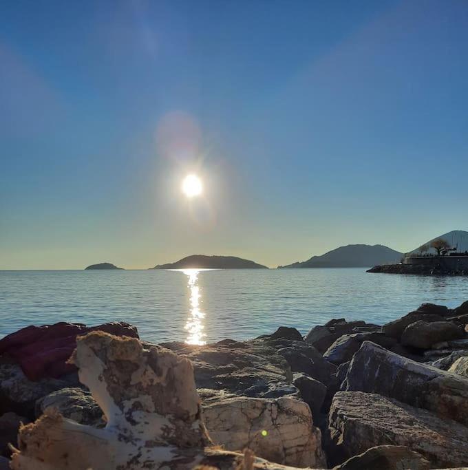 Ferienwohnung La Terrazza Sul Golfo Dei Poeti Con Vista Mare Pitelli Exterior foto