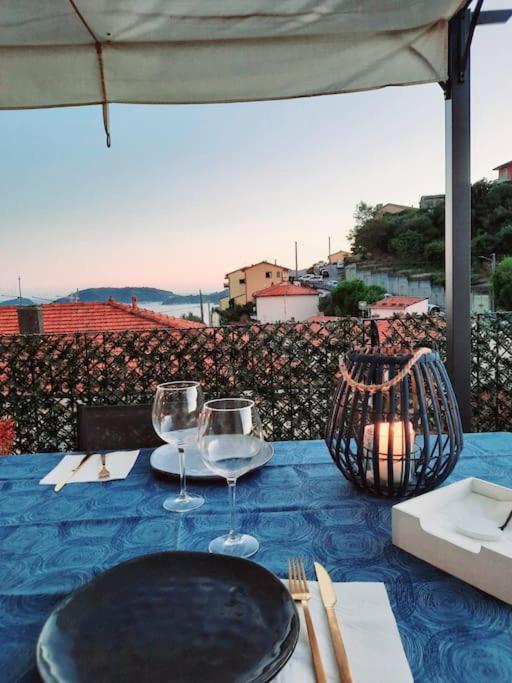 Ferienwohnung La Terrazza Sul Golfo Dei Poeti Con Vista Mare Pitelli Exterior foto